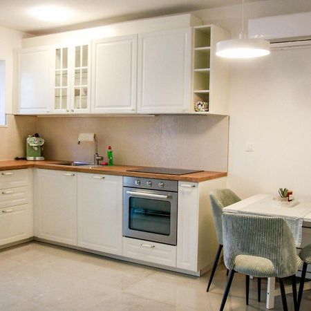 Apartment Split-Dvor Exteriör bild
