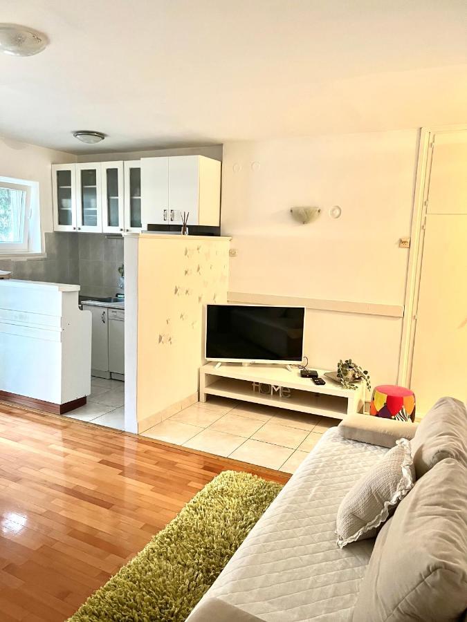 Apartment Split-Dvor Exteriör bild