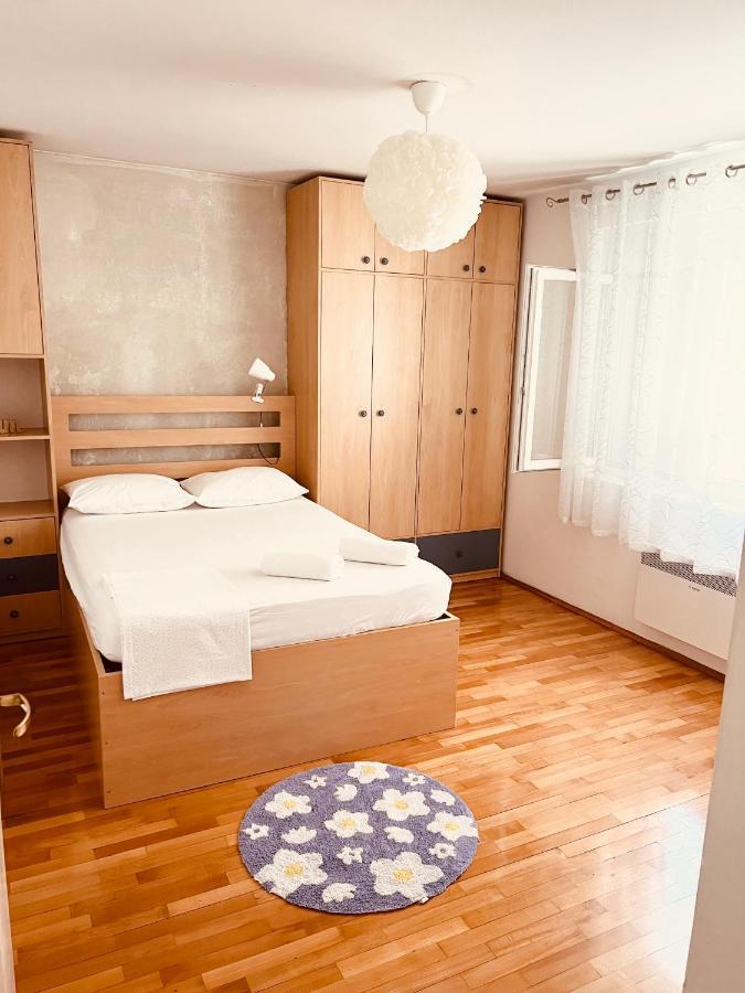 Apartment Split-Dvor Exteriör bild